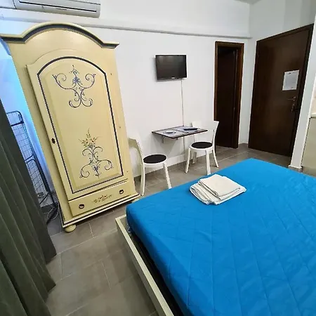 Caravel Appartamentini Holiday home Lido di Camaiore