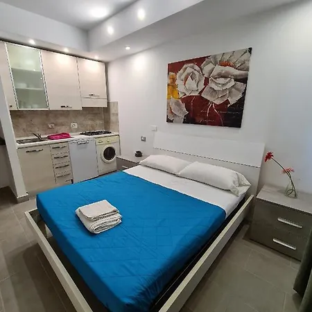 Caravel Appartamentini Casa vacanze Lido di Camaiore