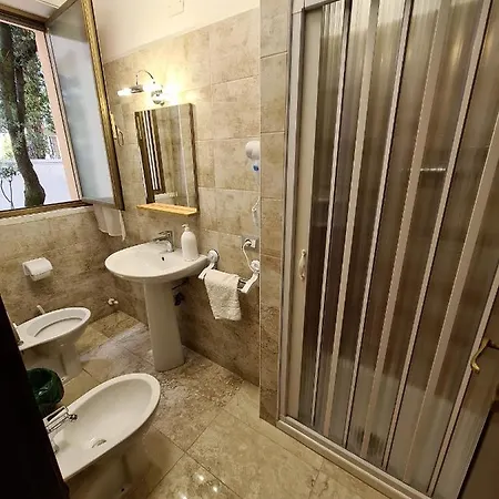 Caravel Appartamentini * Lido di Camaiore